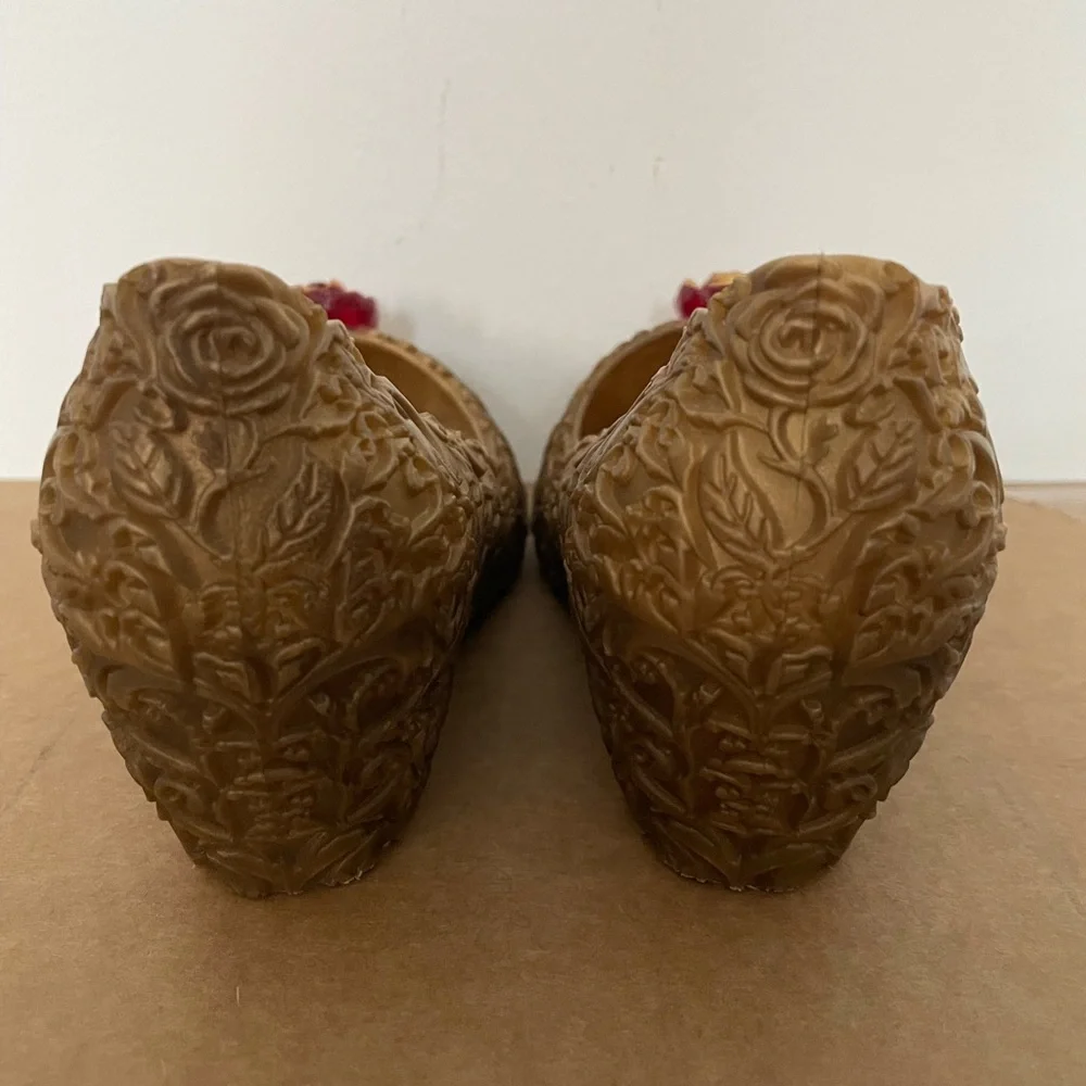 Disney Store Gold Red Rose Belle Costume Wedge Heels Kids 2/3 size - Picture 4 of 7